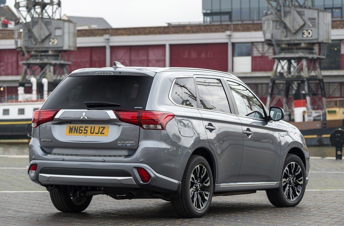 Honest john on sale mitsubishi outlander phev